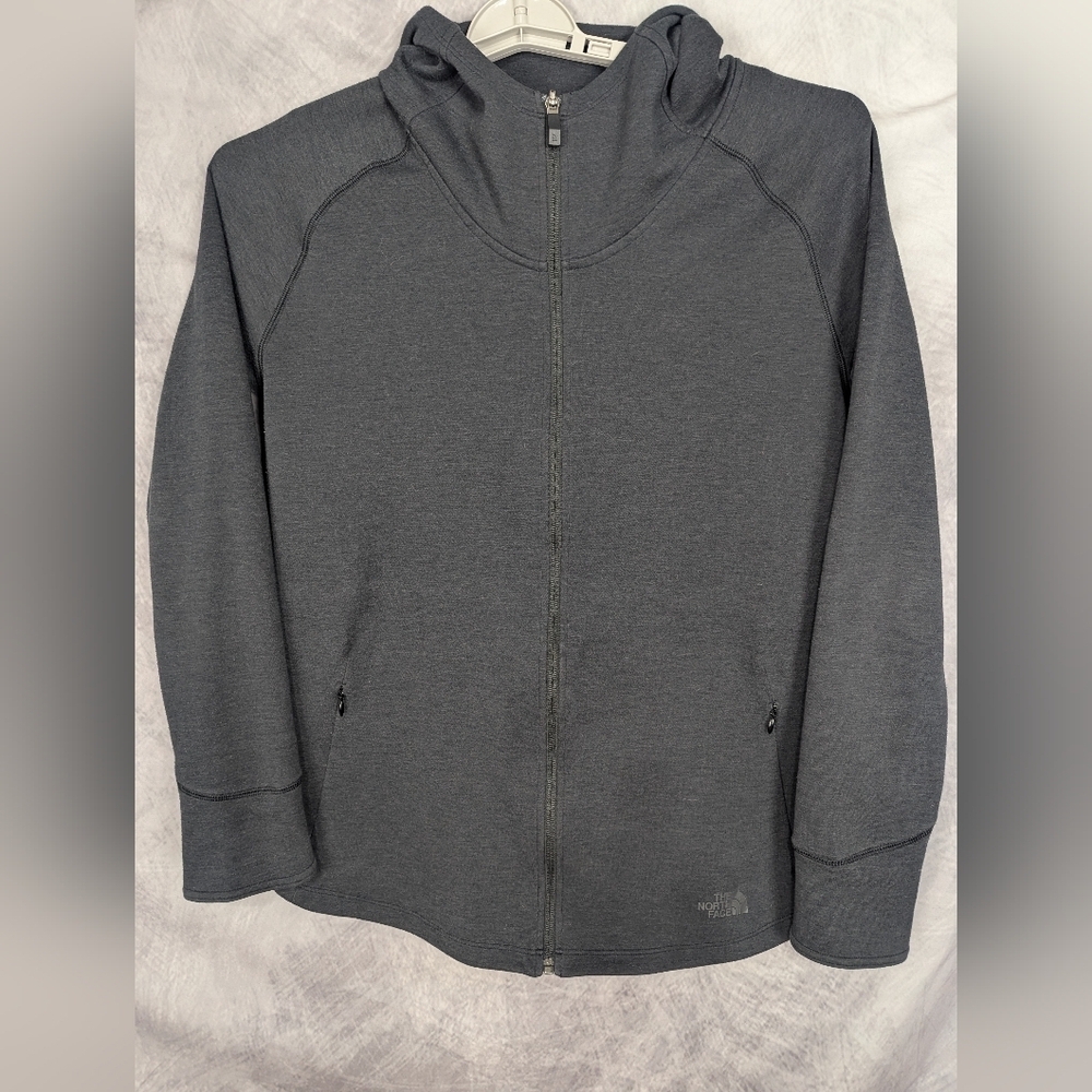 The North Face Large Full Zip Jacket Black With Mock Collar Front Zipper Pockets